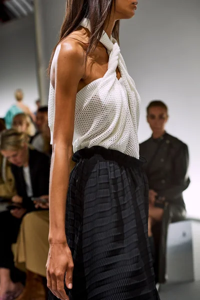 Look 136